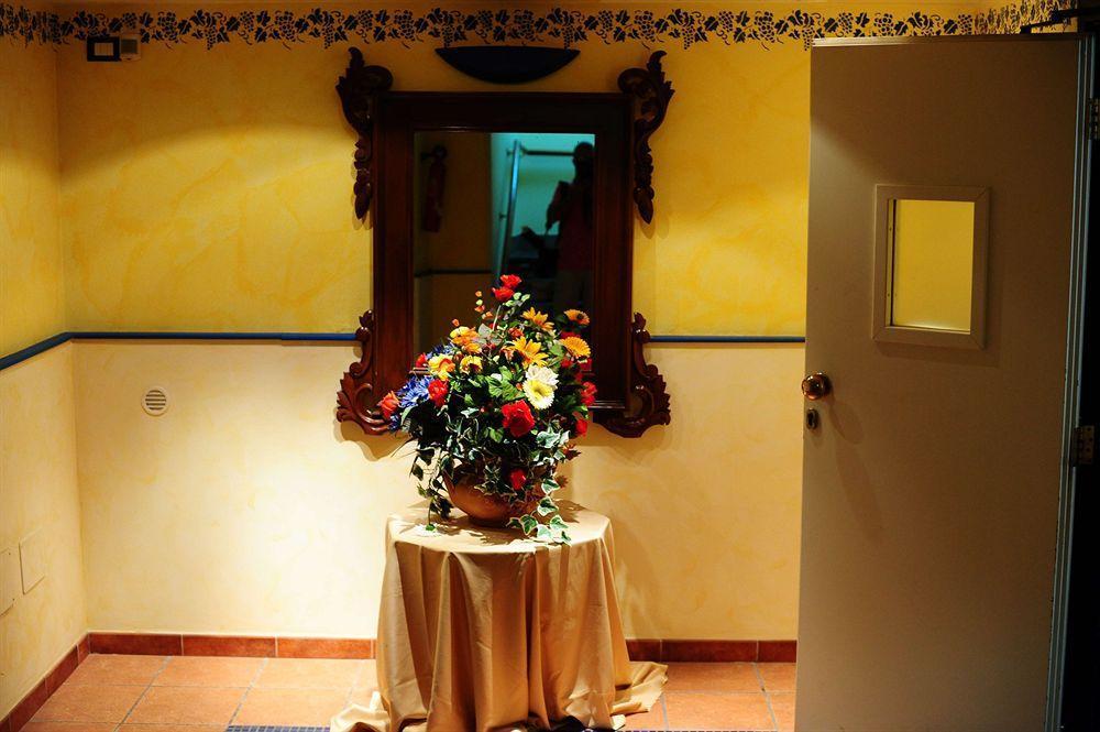 Maiorano Boutique Hotel Манфредония Экстерьер фото